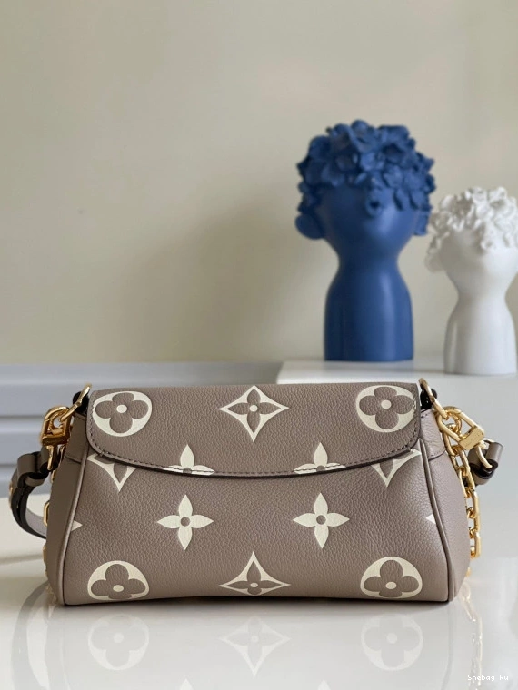 VUITTON FAVORITE LOUIS 0810